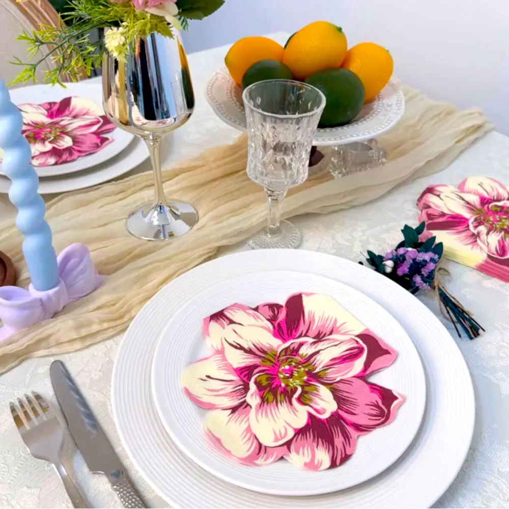 Mauve Flower Shaped Party Luncheon Napkins, 20 ct